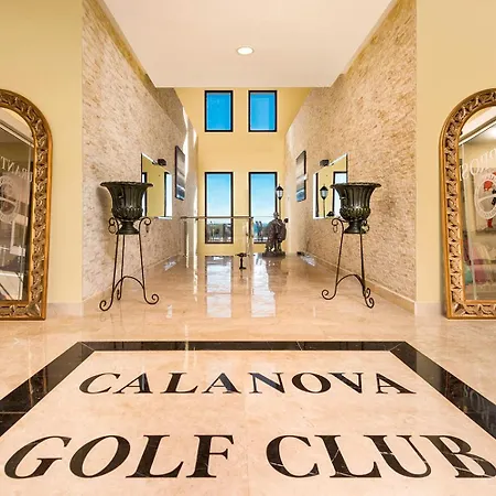 South Facing With Ample Sun Terrace & Panoramic Views Apartment *